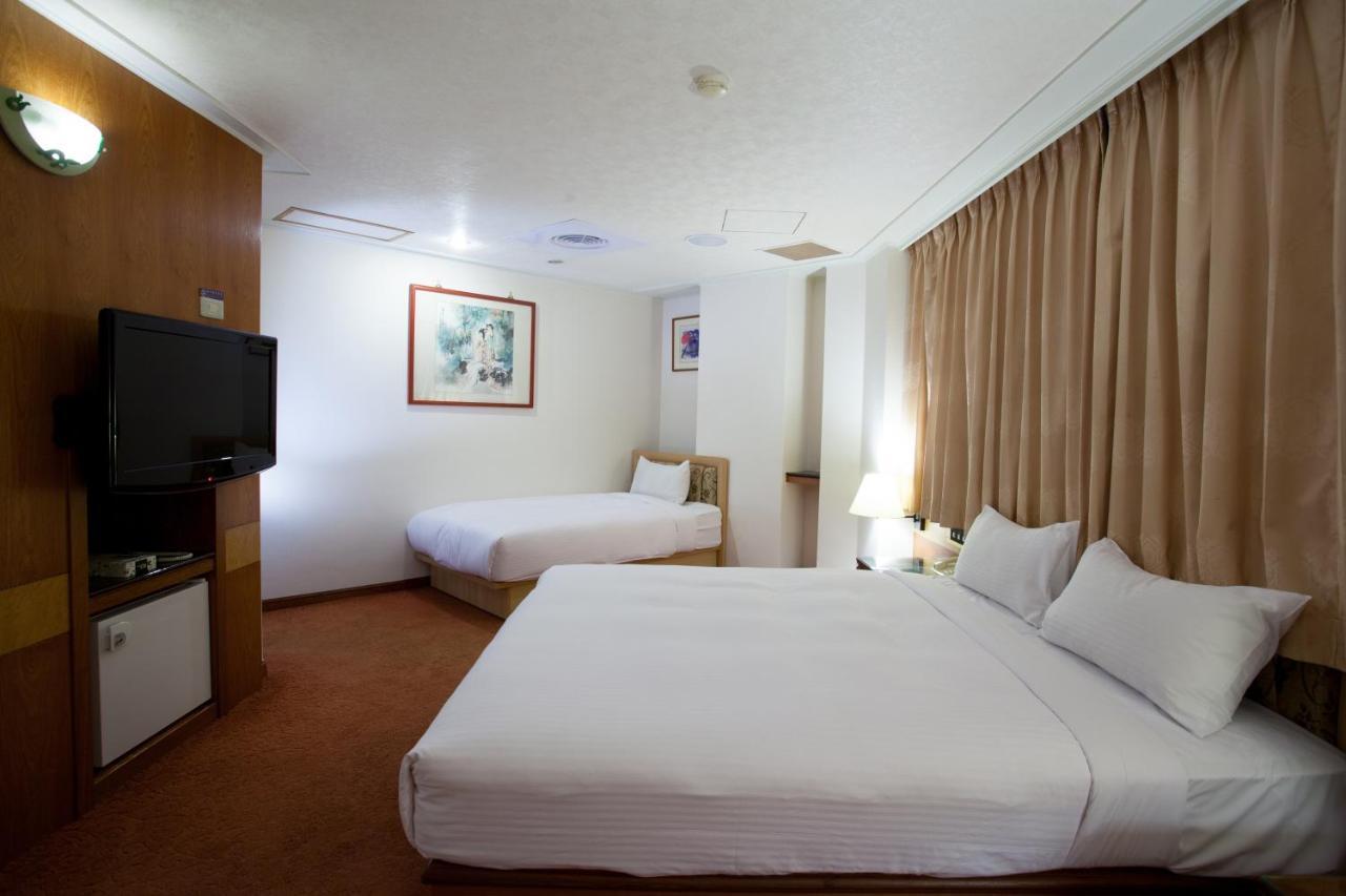 Hara Zuru Hotel Таоюань Екстер'єр фото